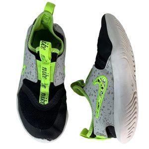 NIKE BIG KIDS FLEX RUNNER RUNNING SHOES Black/Gray/Green Sz 2 D1514-001